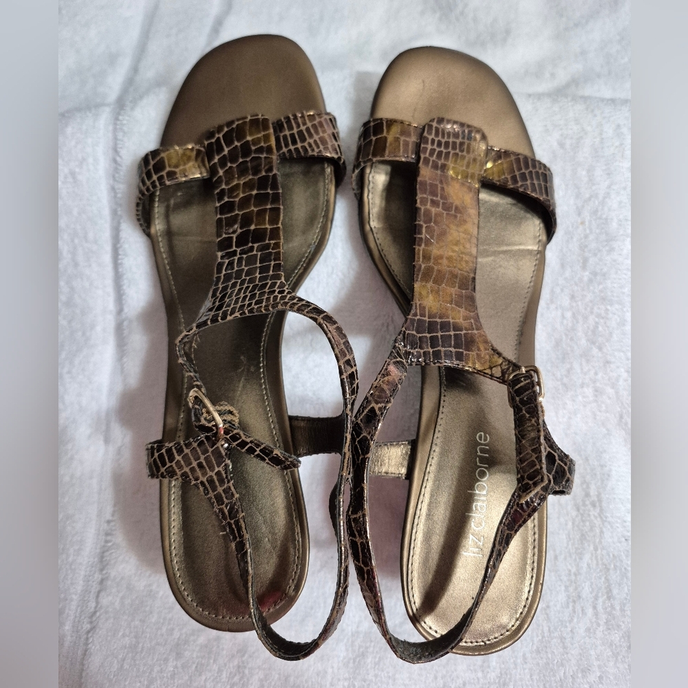 Liz Claiborne Wedge Brassy Color Sandals Size 7.5 M
